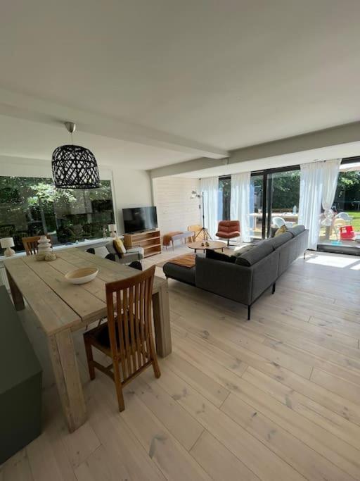 Modern Beach House For 12 Pers! With Jacuzzi Julianadorp Εξωτερικό φωτογραφία